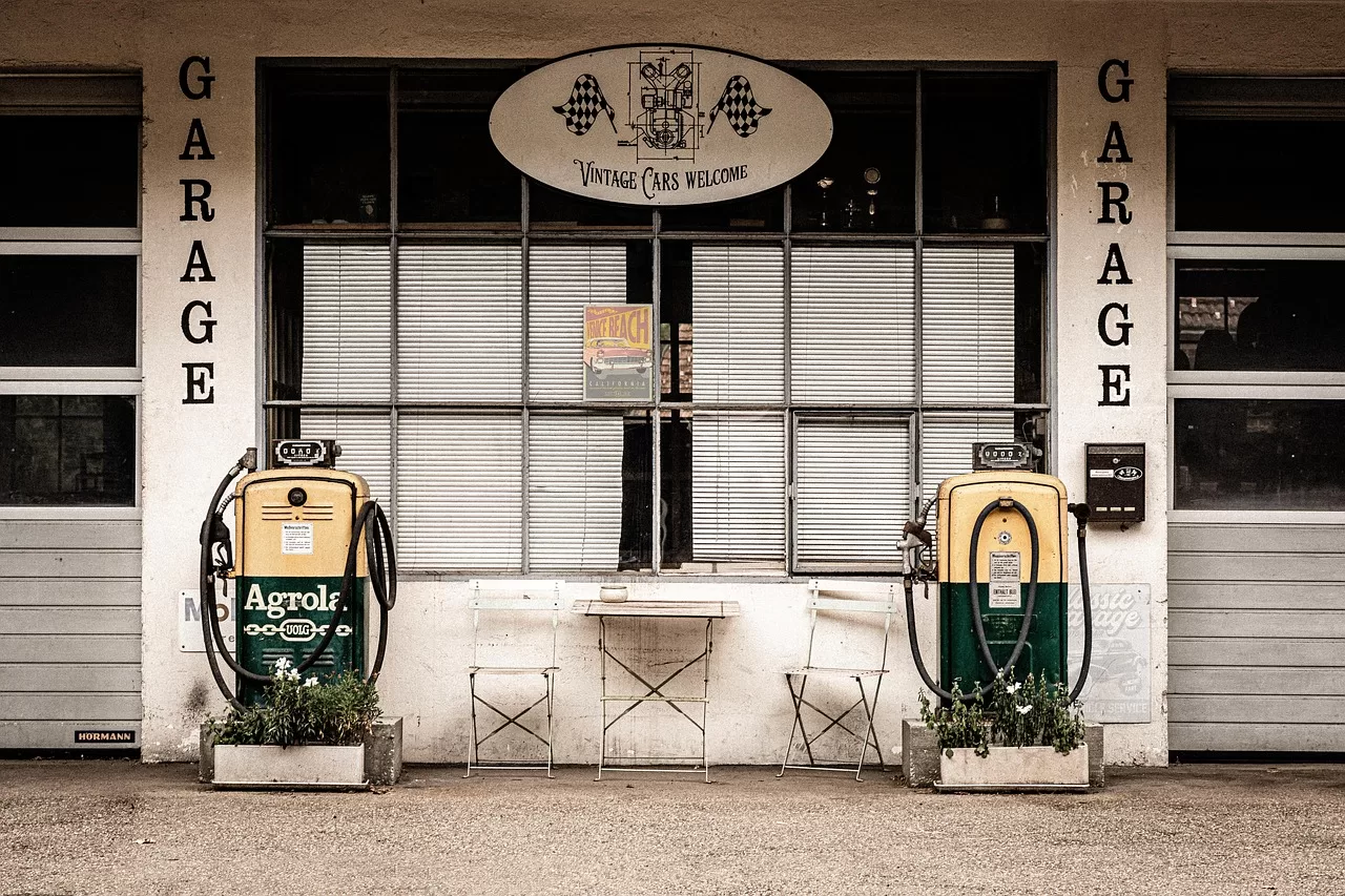 Gas station 8272496 1280